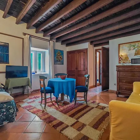 Navila Pasillo Superior Apartment